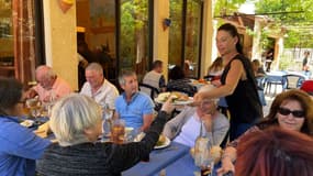 Pour le weekend de l’Ascension, animations et jeux provençaux se succèdent au Castellet, ainsi qu'un repas traditionnel constitué d'aïoli. 