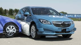 Un airbag latéral, c'est pas banal.