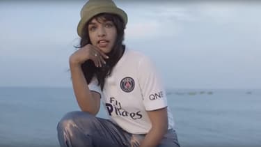 M.I.A dans le clip Borders