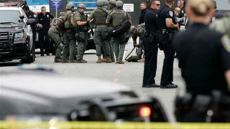 Un homme a abattu quatre personnes vendredi à Santa Monica, à l'ouest de Los Angeles, avant d'être tué par les policiers. Cinq autres personnes ont été blessées, dont l'une se trouve dans un état critique. /Photo prise le 7 juin 2013/REUTERS/Jonathan Alco
