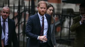 Le prince Harry arrivant devant la Haute cour à Londres, le 21 janvier 2026. 