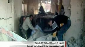 Damas a été vendredi le théâtre de deux attentats suicide à la voiture piégée qui ont fait des dizaines de morts, selon des télévisions syriennes. La capitale syrienne n'avait pas connu pareilles violences depuis le début du mouvement de contestation cont