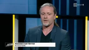 Le Vestiaire - "Il y a des joueurs maintenus en équipe de France alors qu'ils ne sont pas performants" critique Manu Petit
