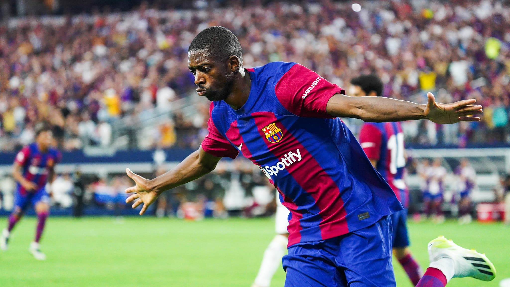 Ousmane Dembelé avec le FC Barcelone Ousmane Dembelé avec le FC Barcelone
