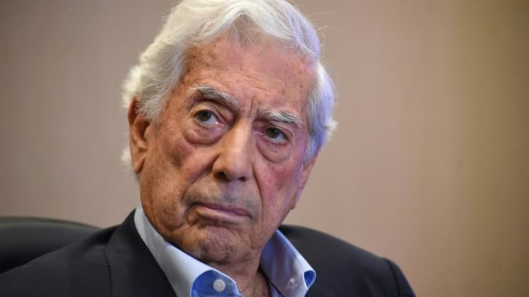 Mario Vargas Llosa à Guatemala City le 3 décembre 2019