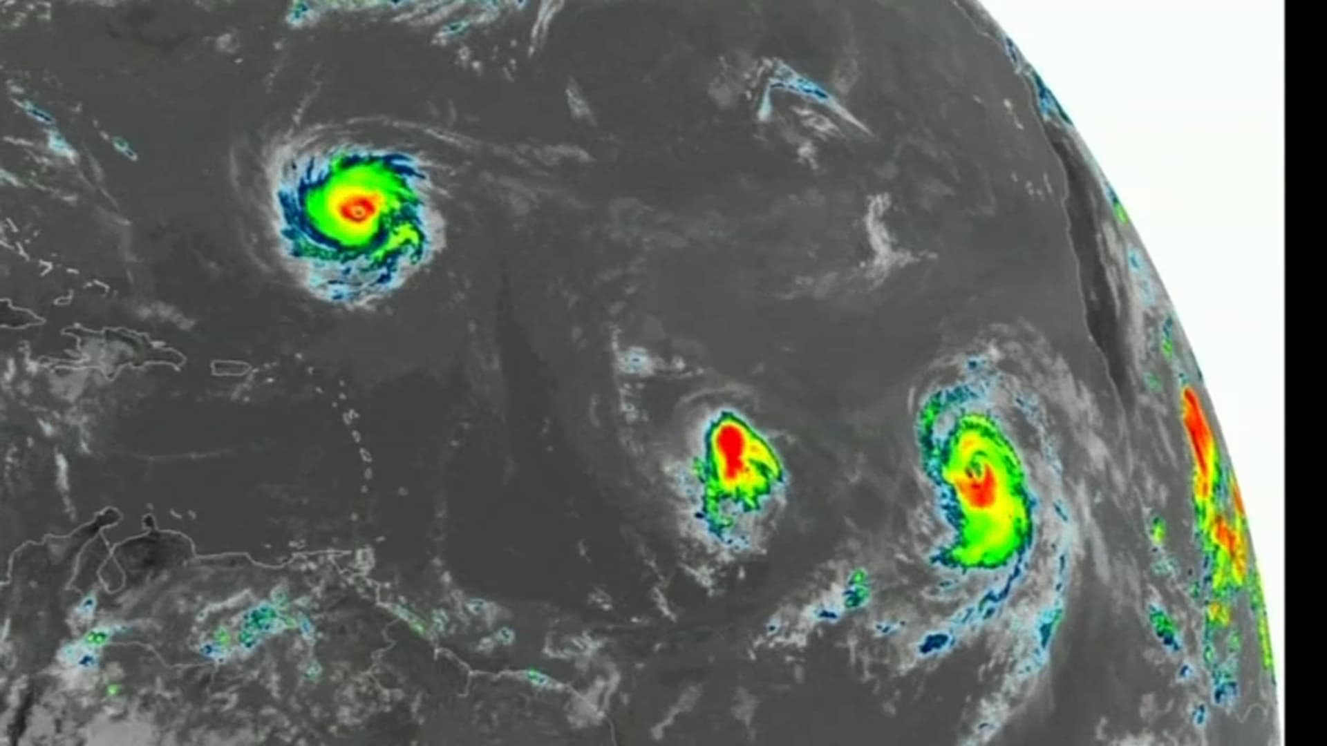 Les trois ouragans, Florence, Issac et Helene, vus de l'espace