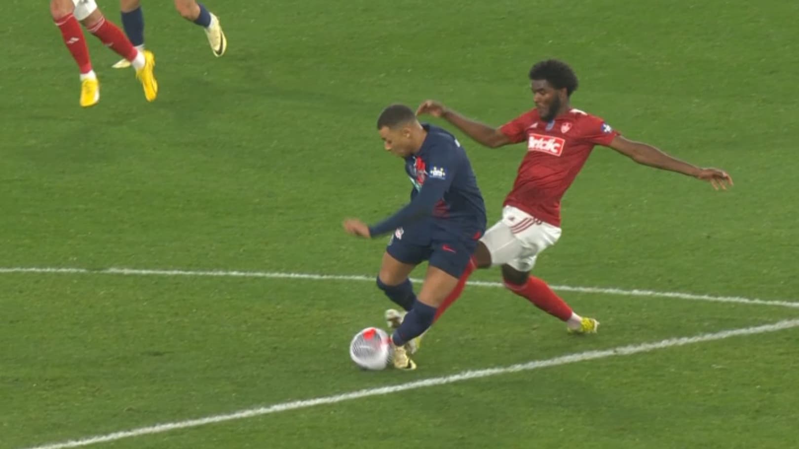 Brassier et Mbappé lors de PSG-Brest le 07/02/2024