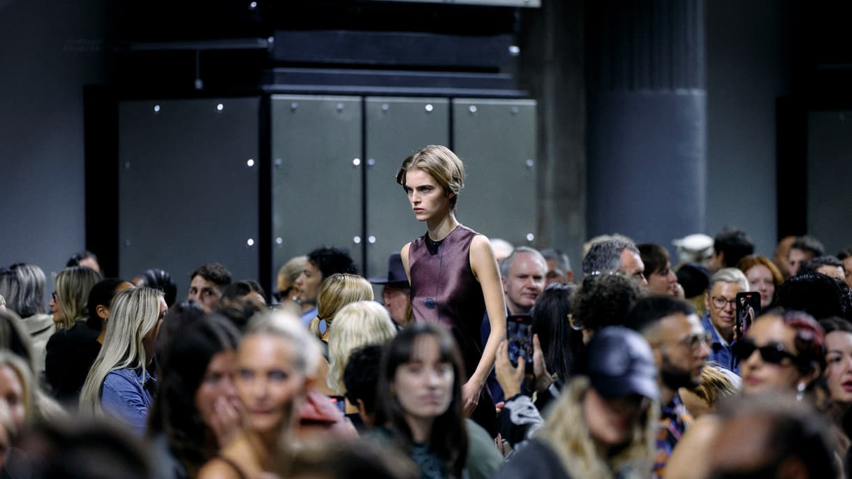 Un mannequin lors du défilé JW Anderson Printemps/Eté 2025 à la Fashion Week de Londres, le 15 septembre 2024 (photo d'illustration).