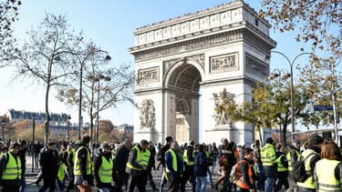 Les gilets jaunes pourraient être de retour sur les Champs-Élysées