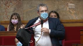 Raphaël Gérard, député LaREM, lors du débat sur le pass vaccinal à l'Assemblée nationale le 3 janvier 2022