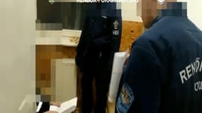 Des images de la garde à vue de Loïk Le Priol, suspecté de l'assassinat de Federico Martin Aramburu, diffusées par la police hongroise.