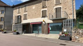 L'épicerie du village de Ranchal dans le Beaujolais. 