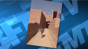 La jeune femme s'est affichée en mini-jupe dans les ruelles d'une cité historique saoudienne. 