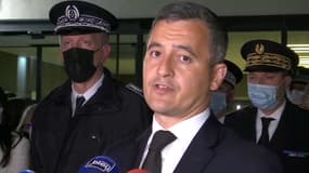 Gérald Darmanin devant le commissariat d'Avignon ce mercredi.