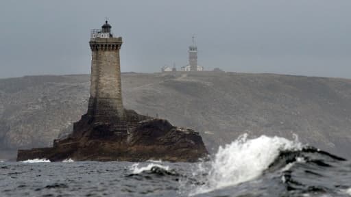 Le phare La Vieille, au large de l'Ile de Sein, en Bretagne, dans l'ouest de la France, le 2 août 2013