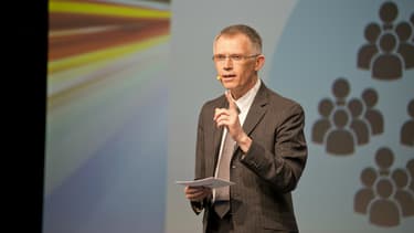 Le PDG du groupe PSA Carlos Tavares a présenté, mardi 05 avril, le plan quinquennal "Push to Pass", comprenant notamment l'arrivée future d'un pick-up d'une tonne dans la gamme.
