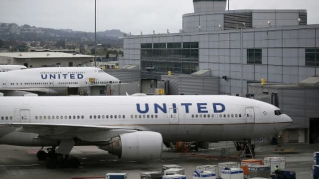 United Airlines veut faire oublier la polémique sur un passager expulsé violemment de l'un de ses avions.
