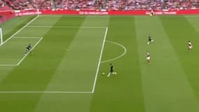 Lacazette marque mais Séville bat Arsenal (1-2)