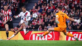 Bradley Barcola lors du match Bilbao-PSG (0-0, Ligue des champions), le 10 décembre 2025