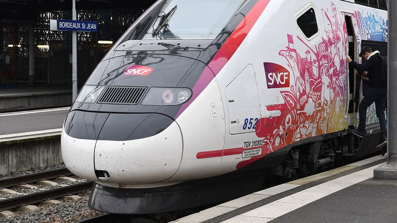 Un TGV InOui, en gare de Bordeaux Saint-Jean.
