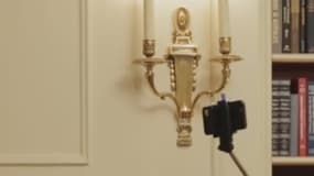 Barack Obama n'a jamais rechigné à se mettre en scène pour mieux promouvoir ses actions à la Maison Blanche.  