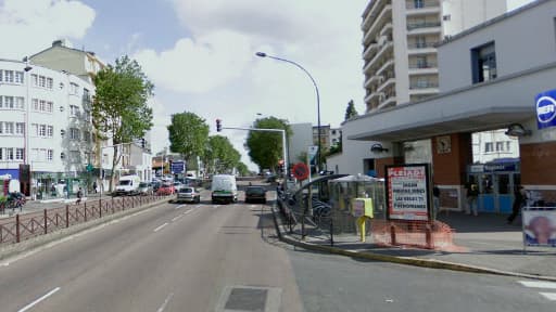 La gare RER de Bagneux, en centre-ville.