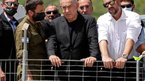 Le Premier ministre israélien Benjamin Netanyahu à Meron vendredi 30 avril 2021, quelques heures après la bousculade qui a fait au moins 44 morts