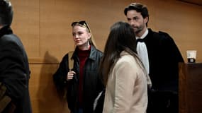 L'influence Mila après le verdict de son procès pour insulte raciste devant le tribunal correctionnel et judiciaire de Lyon, en France, le 16 décembre 2025.