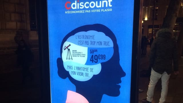 Une des affiches de la campagne de Cdiscount pour les soldes 2018.