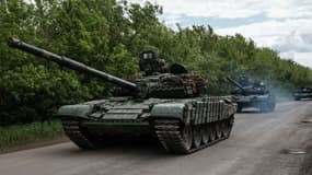 Un tank des forces de Kiev, près de la ville de Bakhmut, à l'est de l'Ukraine, dimanche 15 mai 2022 (Photo d'illustration).