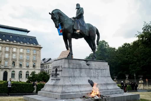 Statue du roi Léopold II lors d'une manifestation antiraciste à Bruxelles le 7 juin 2020 Statue du roi Léopold II lors d'une manifestation antiraciste à Bruxelles le 7 juin 2020