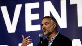 Guillaume Bigot prenant la parole à la "Convention de la Droite", à Paris le 28 septembre 2019