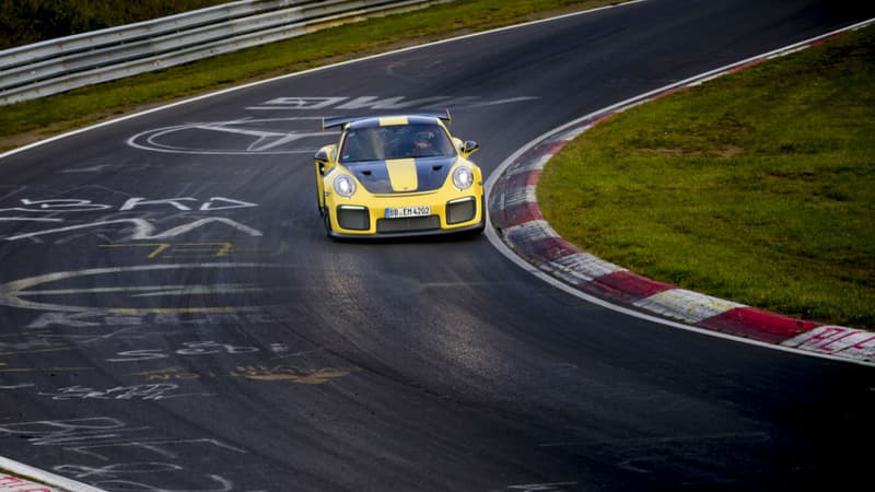 La GT2 RS s'impose comme la 911 la plus rapide de l'histoire après son chrono record réalisé sur le circuit du Nürburgring, en Allemagne.