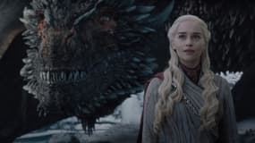 Emilia Clarke dans une scène de la série "Game of Thrones"