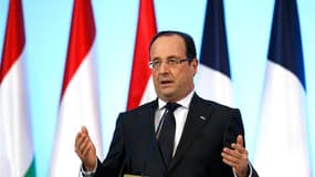 François Hollande a fait état mercredi de la mort de "chefs terroristes" au Mali, sans les identifier. Le chef de l'Etat, qui s'exprimait lors d'une conférence de presse à Varsovie, a également indiqué que le nombre de soldats français déployés dans le pa
