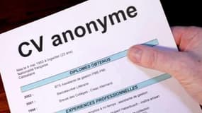 François Rebsamen enterre le CV anonyme