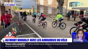 Rencontre avec les amoureux du vélo au Mont Brouilly lors du passage du Paris-Nice