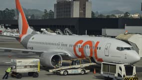Ce Boeing 737 Max de la compagnie Gol est le premier à effectuer un vol commercial depuis 20 mois, et l'interdiction de vol de l'avion cloué au sol après deux crashs. 