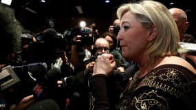 Marine Le Pen a annoncé le lancement prochain d'une procédure judiciaire pour "tromperie sur la marchandise" visant la viande halal. La candidate du Front national à l'élection présidentielle, qui tient une convention à Lille ce week-end, a affirmé à la t