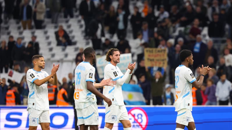 Adrien Rabiot et les joueurs de l'OM au Vélodrome, 4 octobre 2024