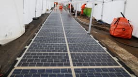 Le 1er kilomètre de route solaire en construction à Tourouvre