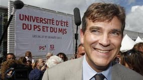 Une vingtaine de militants et sympathisants socialistes viennent de lancer un comité de soutien à Arnaud Montebourg, candidat à la primaire PS en vue de l'élection présidentielle de 2012, et y croient dur comme fer malgré les sondages médiocres. /Photo pr
