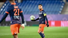 Téji Savanier avec Montpellier contre Troyes