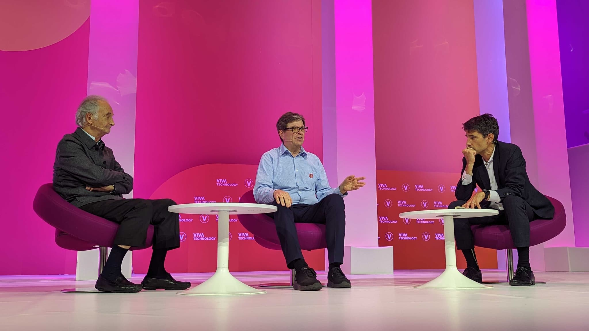 Jacques Attali et Yann Le Cun, lors d'une table ronde à VivaTech, le 14 juin 2023 Jacques Attali et Yann Le Cun, lors d'une table ronde à VivaTech, le 14 juin 2023