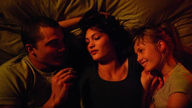 Aomi Muyock, Karl Glusman, Klara Kristin, les trois héros de "Love", de Gaspar Noé.