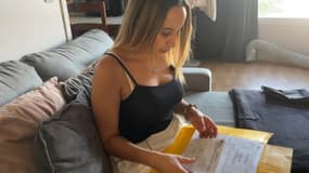 La mère de la collégienne harcelée témoigne au micro de BFM Paris Île-de-France.