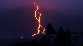 Le Piton de la Fournaise pendant sa quatrième éruption de l'année