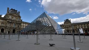 Le Louvre devrait annoncer une baisse de sa fréquentation touristique de 15% cette année.