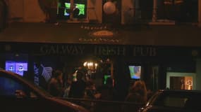 La touriste canadienne a rencontré les policiers dans ce pub irlandais situé en face du 36 quai des Orfèvres.