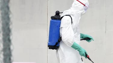 Un cameraman américain de la chaîne NBC a été infecté par le virus Ebola. Il va rapidement être rapatrié aux Etats-Unis.